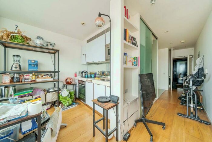 Studio To Rent In Ontario Tower, Canary Wharf, London, E14