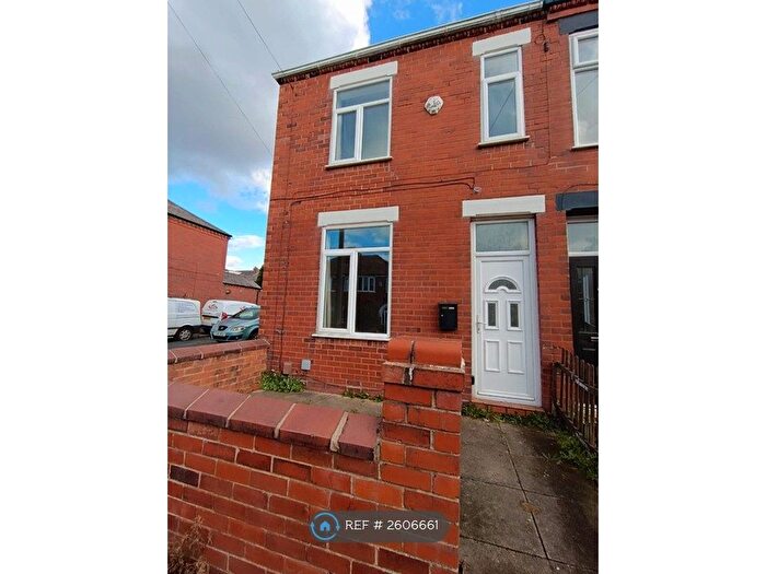 3 Bedroom End Terrace House To Rent In Entwisle Street, Swinton, Manchester, M27