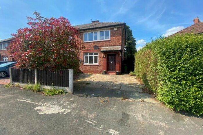 3 Bedroom Semi-Detached House To Rent In Lee Avenue, Altrincham, WA14