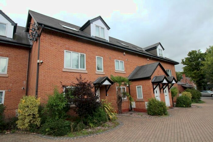 3 Bedroom Flat To Rent In North Mossley Hill Road, Mossley Hill, L18