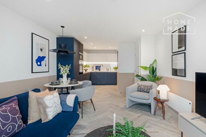 1 Bedroom Flat To Rent In Colliers Yard, M3