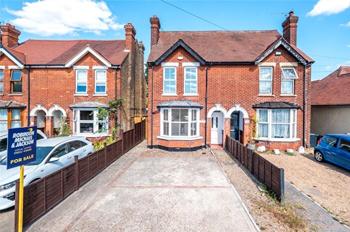 3 Bedroom Semi Detached House For Sale In Loose Road, Maidstone, Kent, ME15