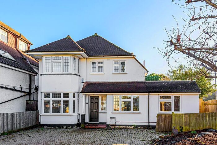 4 Bedroom Detached House To Rent In Turner Road, New Malden KT3