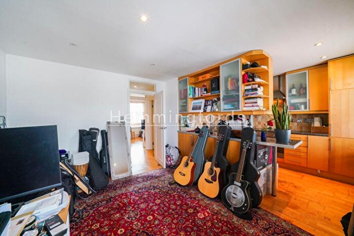 1 Bedroom Apartment To Rent In Regents Park Road, Primrose Hill, NW1