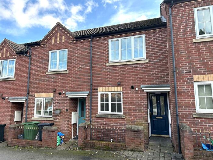 House To Rent In Milestone Croft, Alma Street, Halesowen, B63