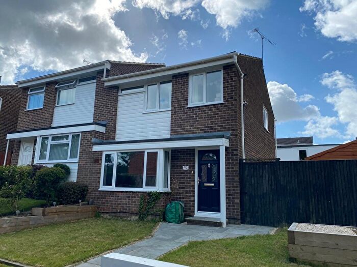 3 Bedroom Semi-Detached House To Rent In Woodside Road, North Baddesley, SO52