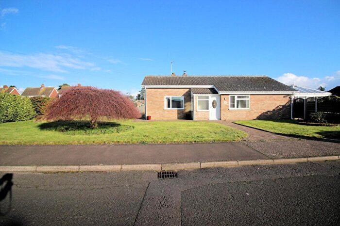 3 Bedroom Detached Bungalow For Sale In Nursery Close, Acle, Norwich, NR13