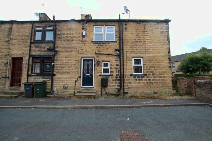 1 Bedroom Terraced House To Rent In Wellington Street, Idle, Bradford, BD10