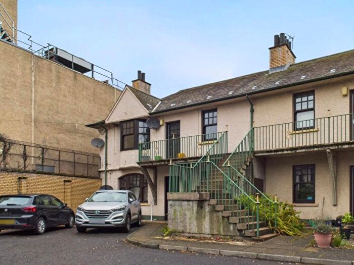 2 Bedroom Flat For Sale In Spey Court, Canal Street, Perth, PH2