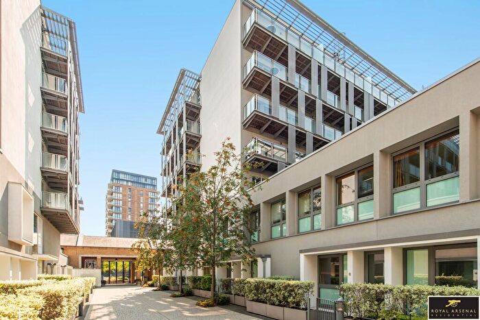 2 Bedroom Apartment To Rent In West Carriage House, Royal Arsenal, SE18