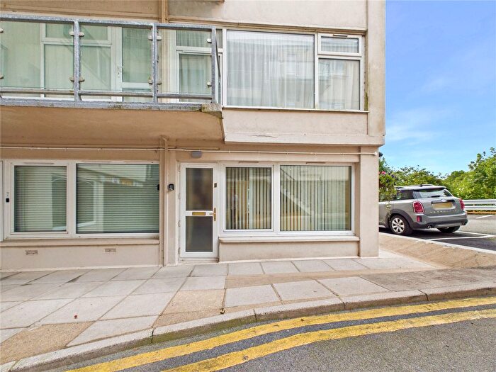 1 Bedroom Flat For Sale In Croft Court, Tenby, Pembrokeshire, SA70