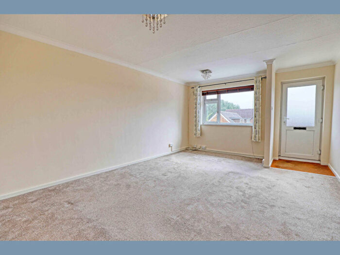 2 Bedroom Apartment To Rent In Oak Tree Road, Marlow, SL7