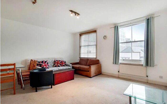 3 Bedroom Flat To Rent In Strutton Ground, London, SW1P