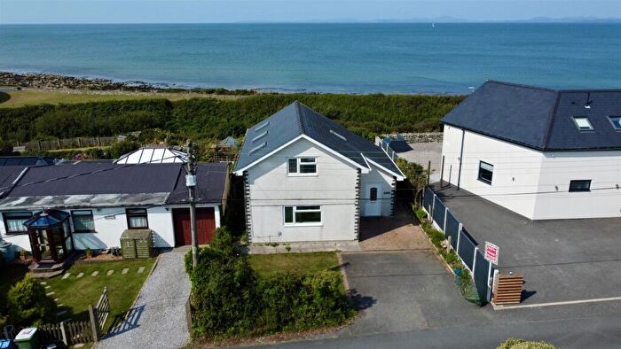 2 Bedroom Detached House For Sale In Llandanwg, Harlech, LL46