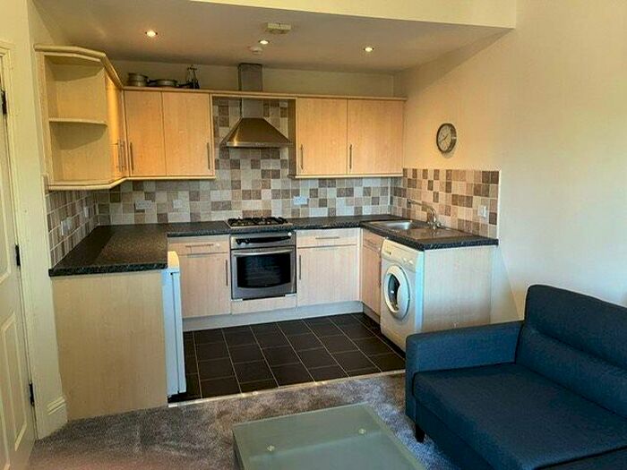 2 Bedroom Flat To Rent In Sefton Drive, , Liverpool, L8