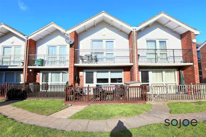 3 Bedroom House To Rent In Waterside Park, Corton, Lowestoft, NR32