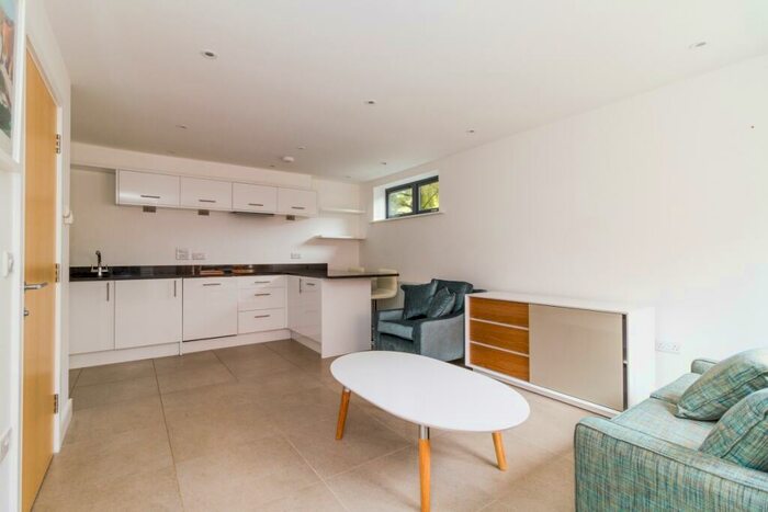 1 Bedroom Semi-Detached House To Rent In Woodstock Road, Oxford, OX2