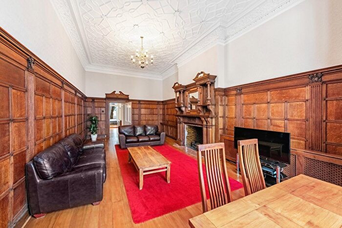 1 Bedroom Flat To Rent In Richmond Hill, Richmond, TW10