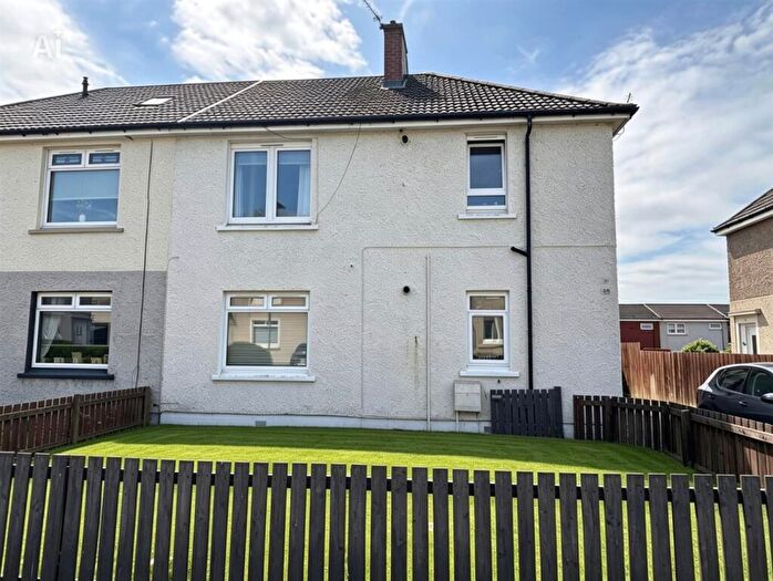 2 Bedroom Flat To Rent In Stenton Crescent, Netherton, ML2