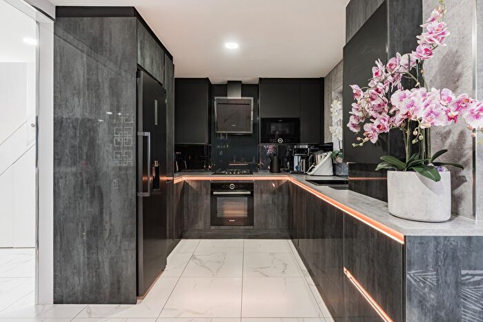 3 Bedroom Villa For Sale In Easter Langside Drive, Dalkeith, EH22