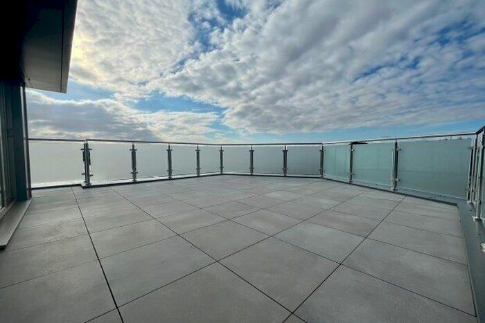 1 Bedroom Flat To Rent In Bowmont Place, Christchurch, BH23