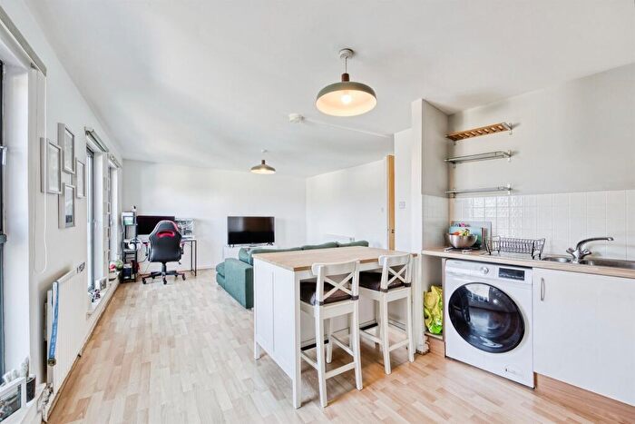 1 Bedroom Flat For Sale In Oakshaw Street East, Paisley, PA1