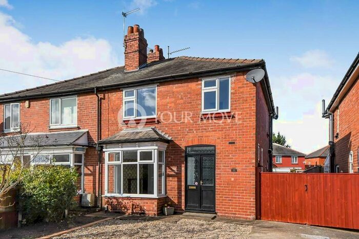 3 Bedroom Semi-Detached House To Rent In Moorland Avenue, Lincoln, Lincolnshire, LN6