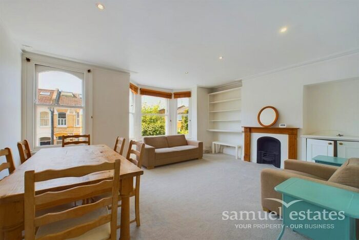 2 Bedroom Flat To Rent In Harbut Road, Battersea, SW11