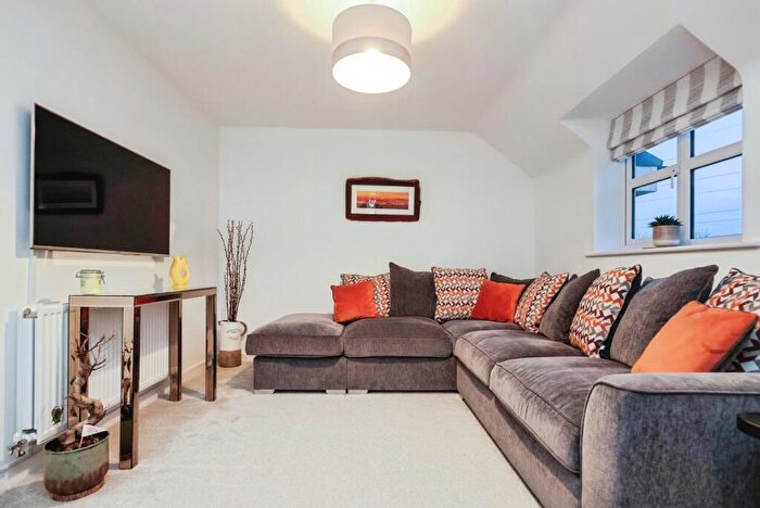 2 Bedroom Flat For Sale In Heroes Drive, Birmingham, West Midlands, B29