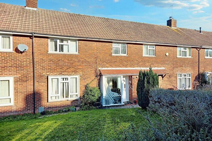 3 Bedroom Terraced House For Sale In Winnall, SO23