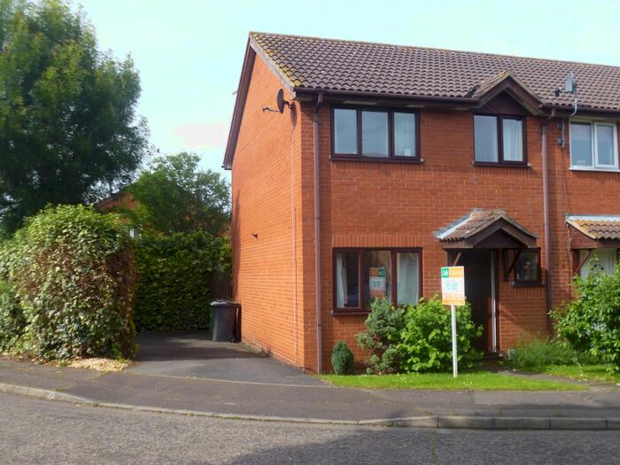 3 Bedroom End Of Terrace House To Rent In Bowness Way, Gunthorpe, PE4
