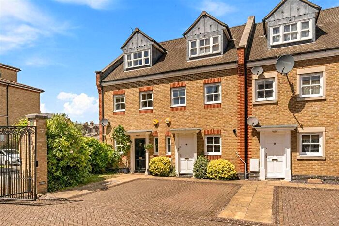 3 Bedroom Property For Sale In Marlborough Mews, Brixton, SW2