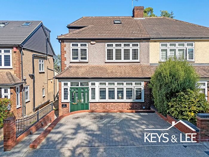 4 Bedroom Semi-Detached House For Sale In Pettits Boulevard, Rise Park, Romford, RM1