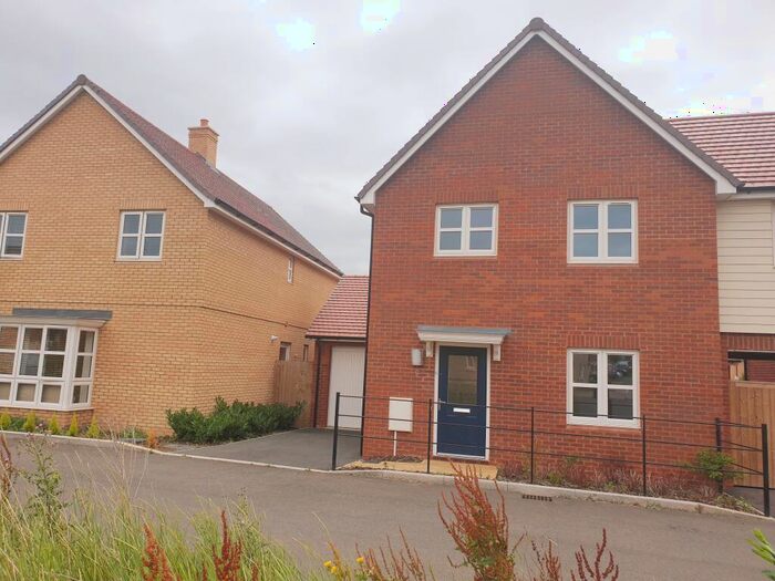 3 Bedroom Terraced House To Rent In Berryfields, HP18