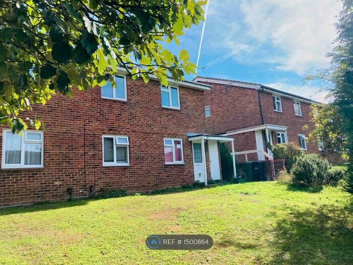 2 Bedroom Maisonette To Rent In Headley Drive, Tadworth, KT18