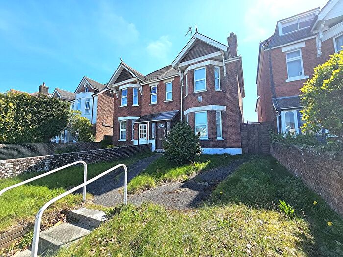 5 Bedroom Semi-detached House For Sale In Wimborne Road, Poole, BH15