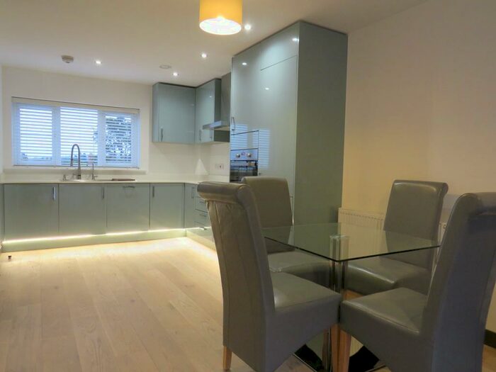 1 Bedroom Apartment To Rent In Summerhouse Hill, Buckingham, MK18