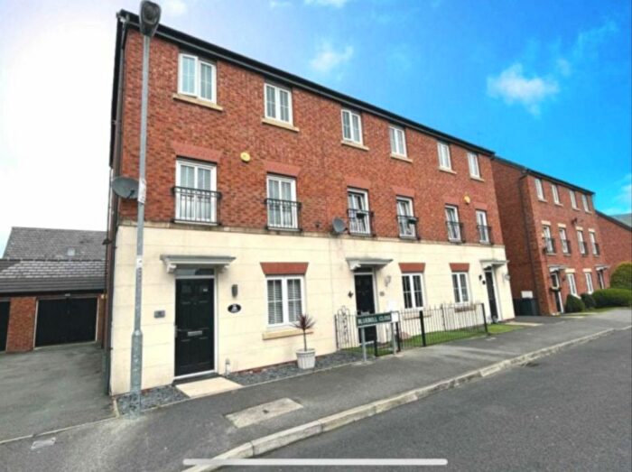 4 Bedroom Town House For Sale In Bluebell Close, Kirkby, L32