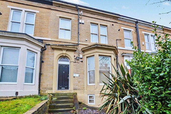 11 Bedroom Terraced House For Sale In Flats -, A & B, Ashgrove, Bradford, West Yorkshire, BD7