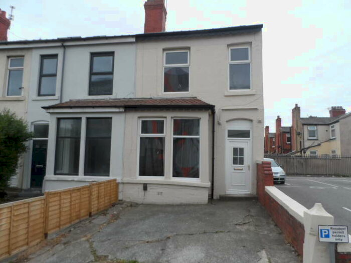 5 Bedroom Terraced House To Rent In Bloomfield Road, Blackpool, FY1