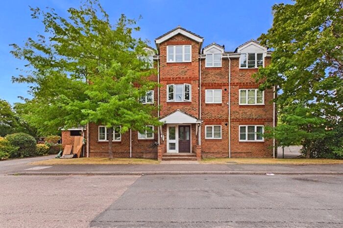 2 Bedroom Flat To Rent In Sylvan Court, Sherborne Road, Farnborough, Hampshire, GU14
