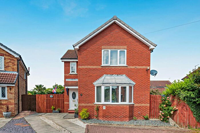 3 Bedroom Detached House For Sale In Robinswood Drive, Bransholme, Hull, HU7