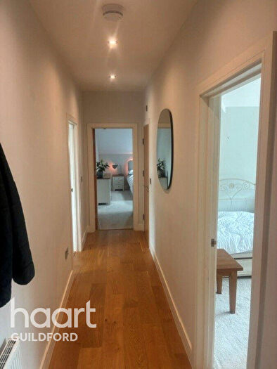 2 Bedroom Flat To Rent In Weydown Road, Haslemere, GU27