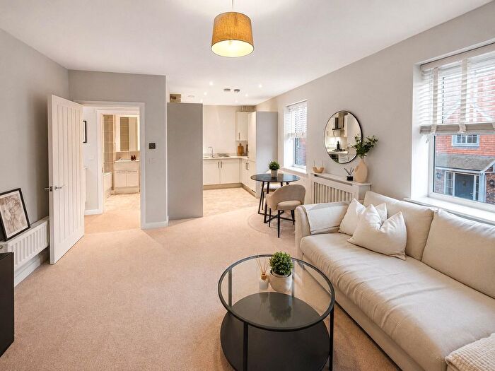 1 Bedroom Flat For Sale In Mansard Crescent, Chineham, Basingstoke, RG24