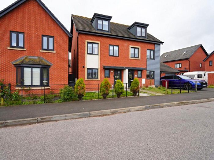 3 Bedroom Semi-Detached House For Sale In Harebell Drive, Shirebrook, NG20