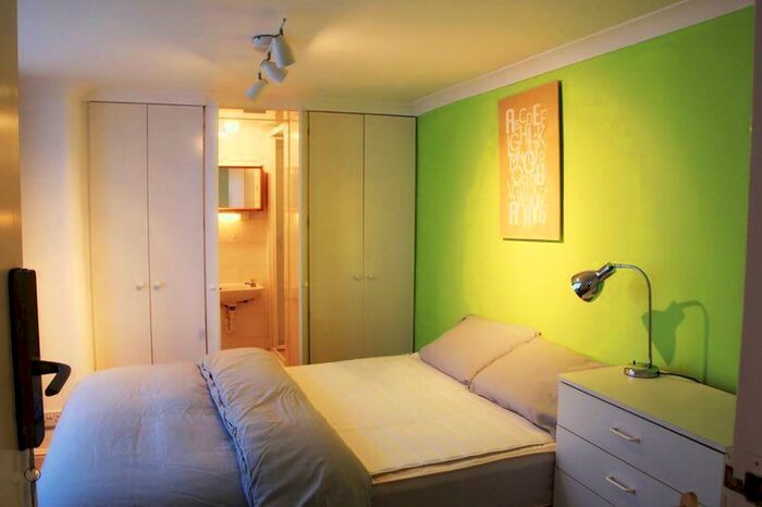 2 Bedroom House To Rent In Gloucester Place, London, NW1