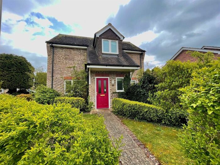 3 Bedroom Detached House To Rent In Balfour Crescent, Newbury, RG14