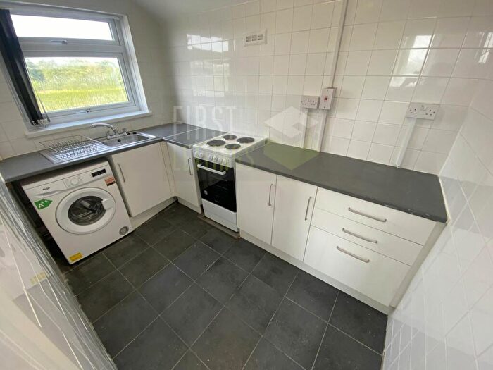 3 Bedroom Flat To Rent In Silver Street, Whitwick, LE67