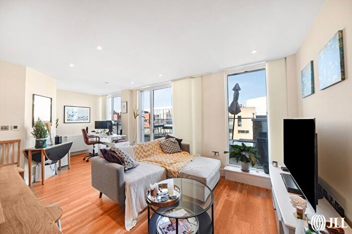 1 Bedroom Flat For Sale In Keymer Place, London, E14