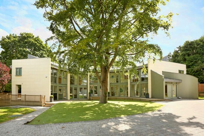 5 Bedroom Detached House To Rent In Peppard Lane, Henley-On-Thames RG9